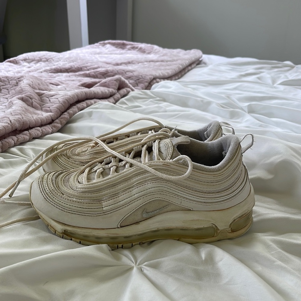 women’s nike 97s